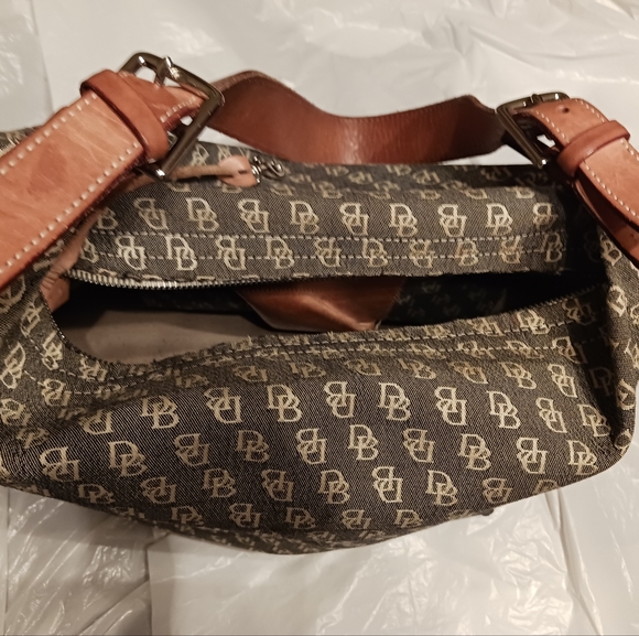 Purse - Picture 3 of 3